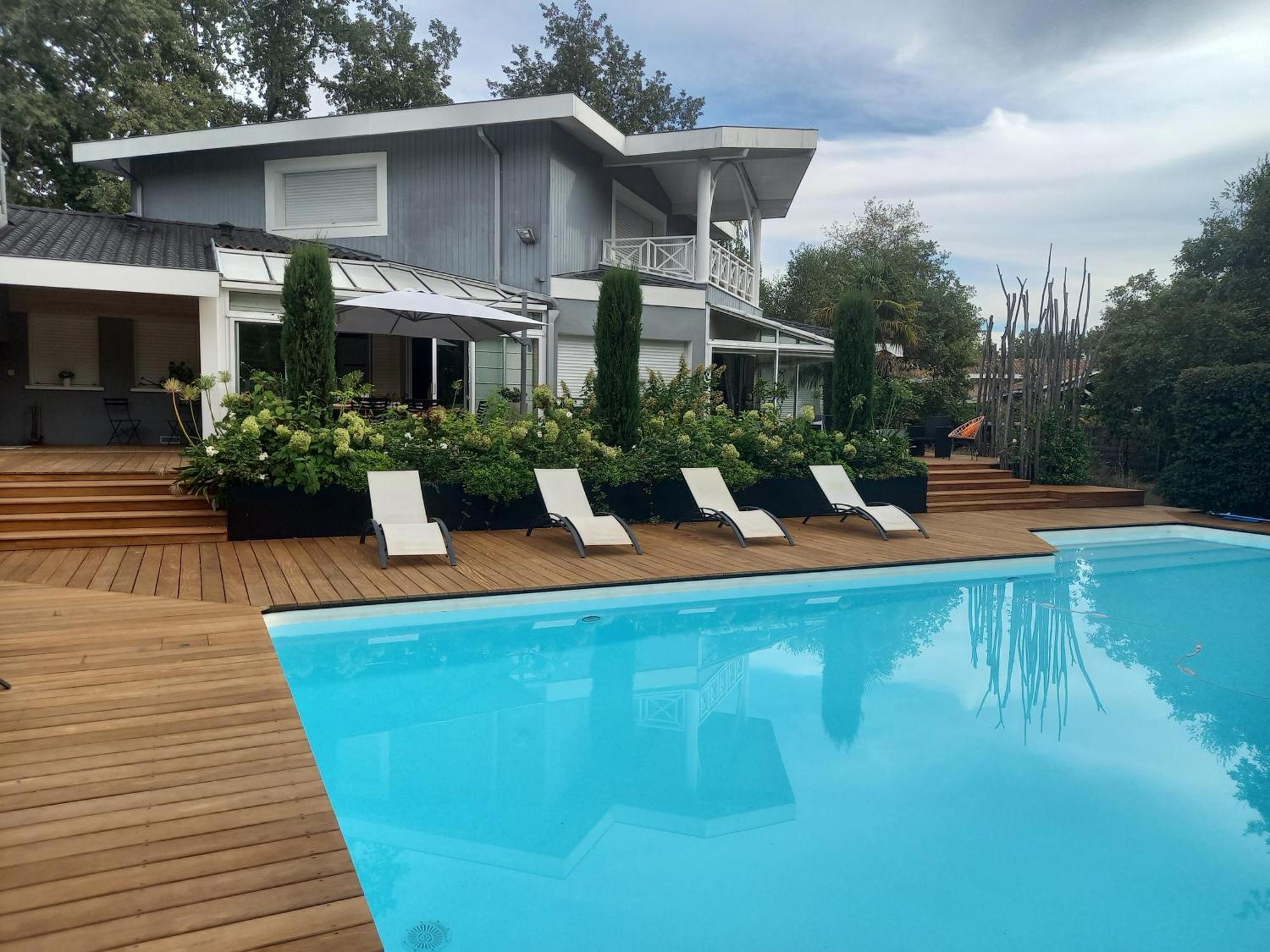 Villa Gayac Градинян Екстериор снимка